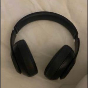 Beats Studio 3 Noise Cancelling Over the Ear Headphones